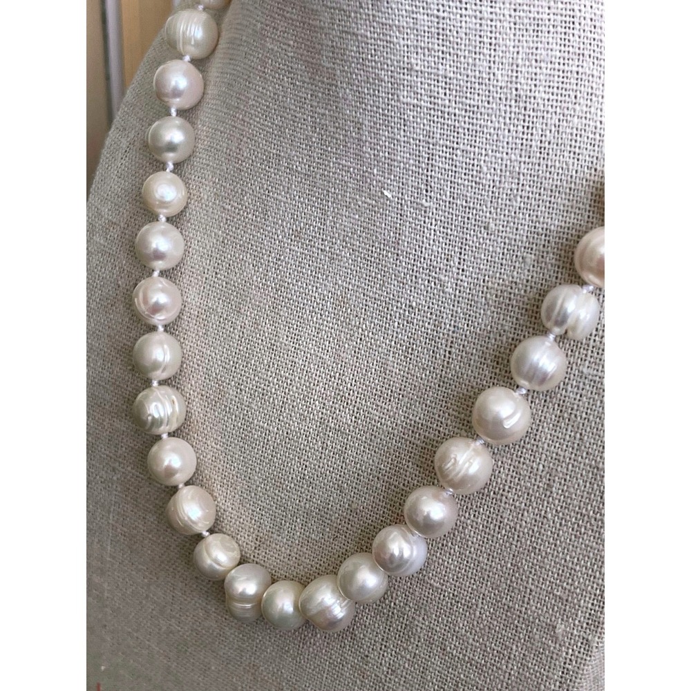 14K Gold Clasp Cultured Freshwater Pearl Knotted Baroque Necklace 18" 9.8mm - Picture 3 of 7